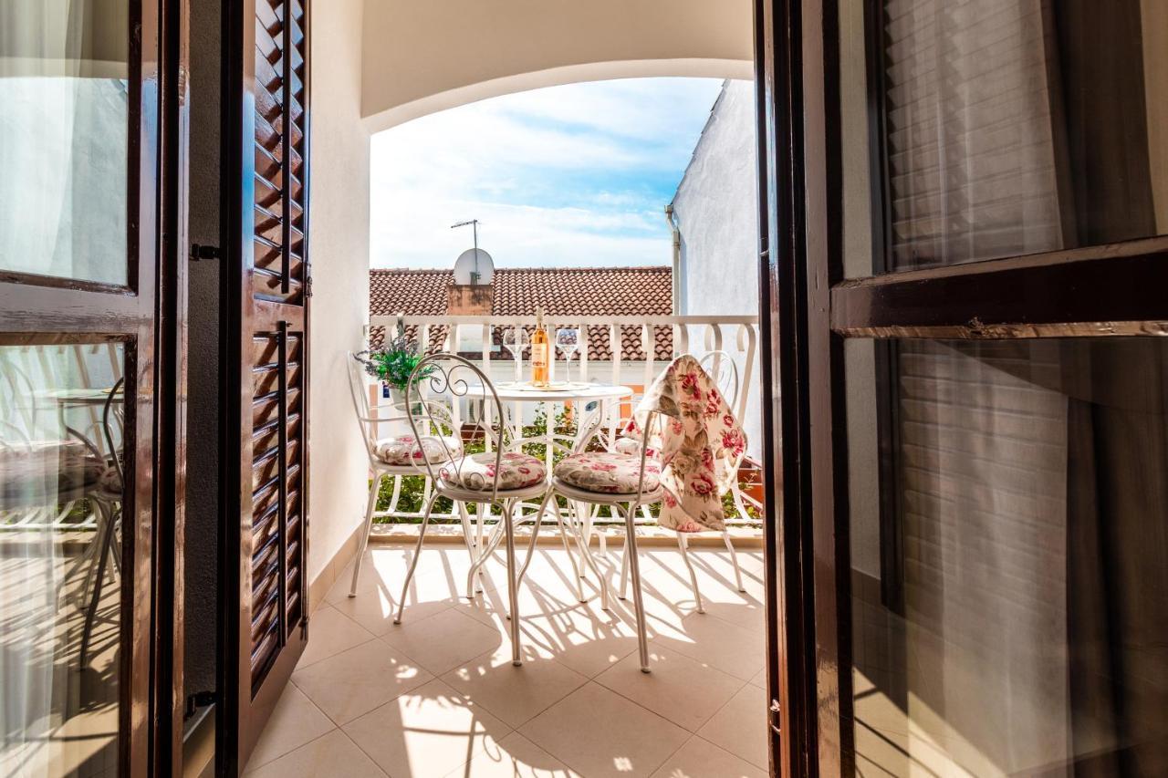 Sunny Beach Apartment Lavica Podstrana Luaran gambar