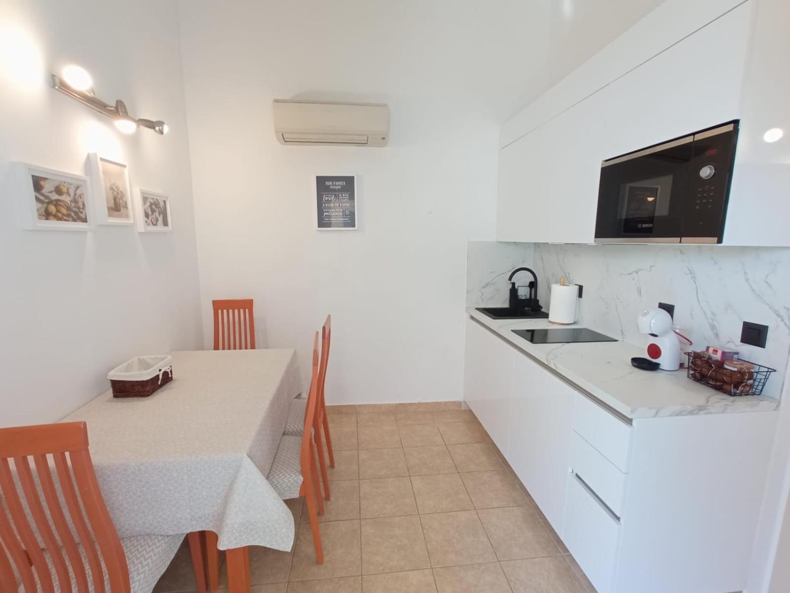 Sunny Beach Apartment Lavica Podstrana Luaran gambar